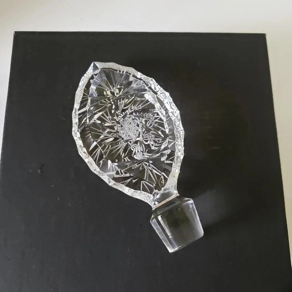Bohemia Crystal Hand Cut Decantor Stopper. - Picture 5 of 6